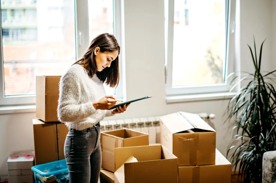 Symbolbild Checkliste eigene Wohnung i Stock
